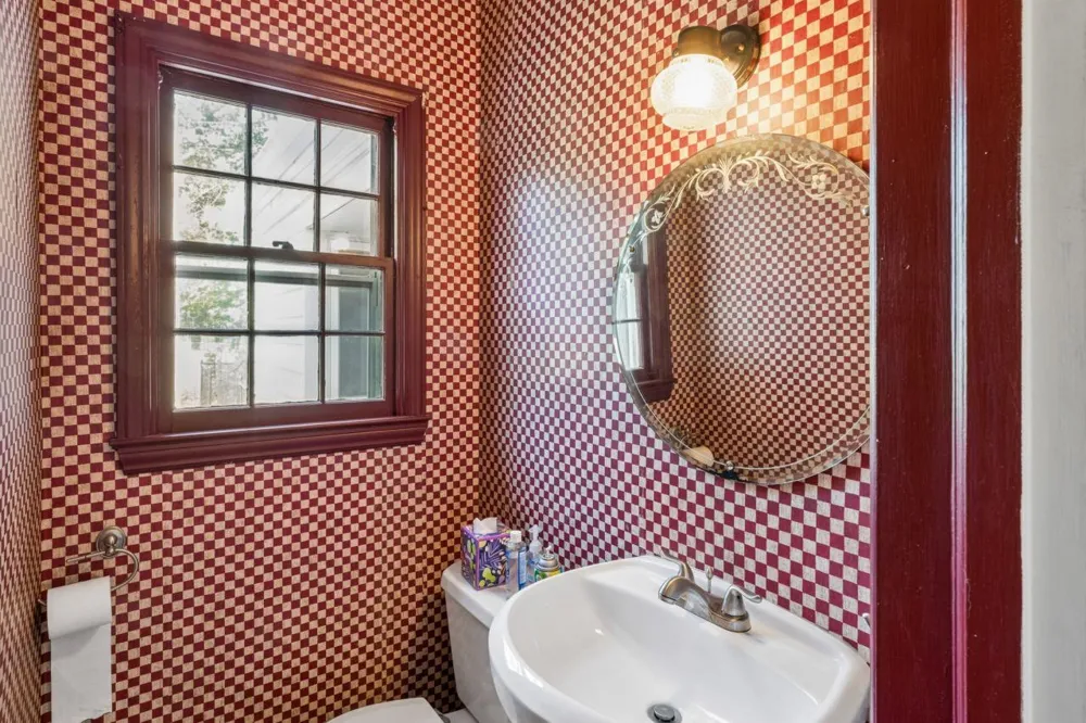 9044 S Saginaw Street Grand Blanc Charter Township, MI 48439