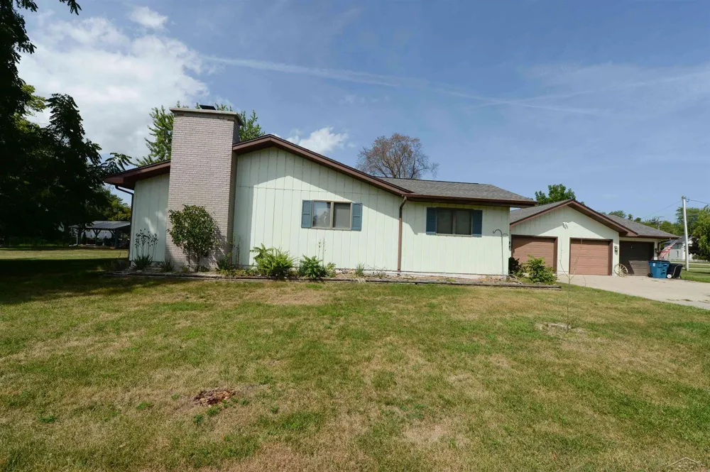 514 S Main Street Au Gres City, MI 48703