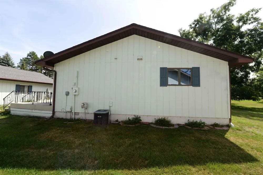 514 S Main Street Au Gres City, MI 48703