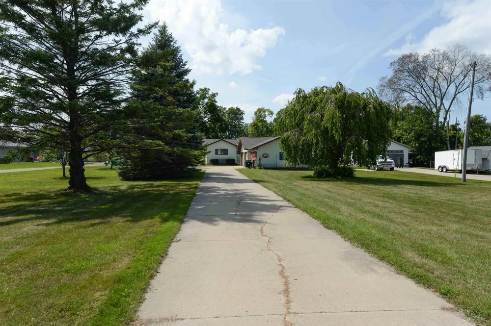 514 S Main Street Au Gres City, MI 48703