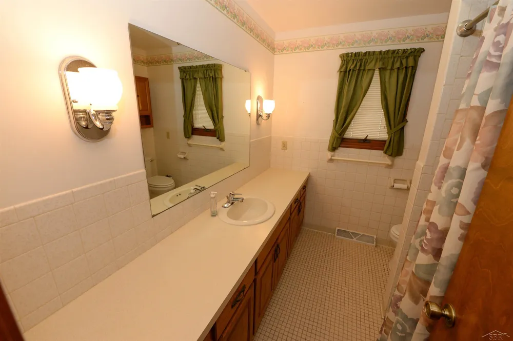 514 S Main Street Au Gres City, MI 48703
