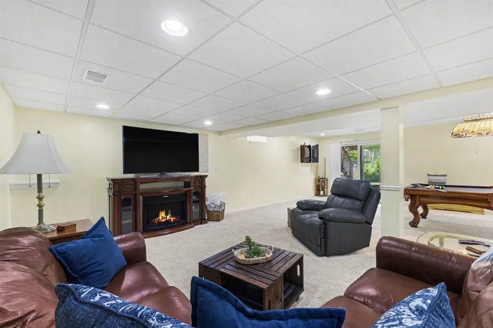 12129 Carmela Drive Fenton Charter Township, MI 48430