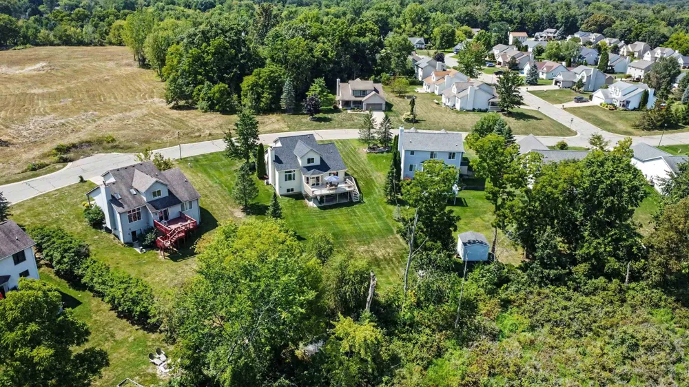 12129 Carmela Drive Fenton Charter Township, MI 48430