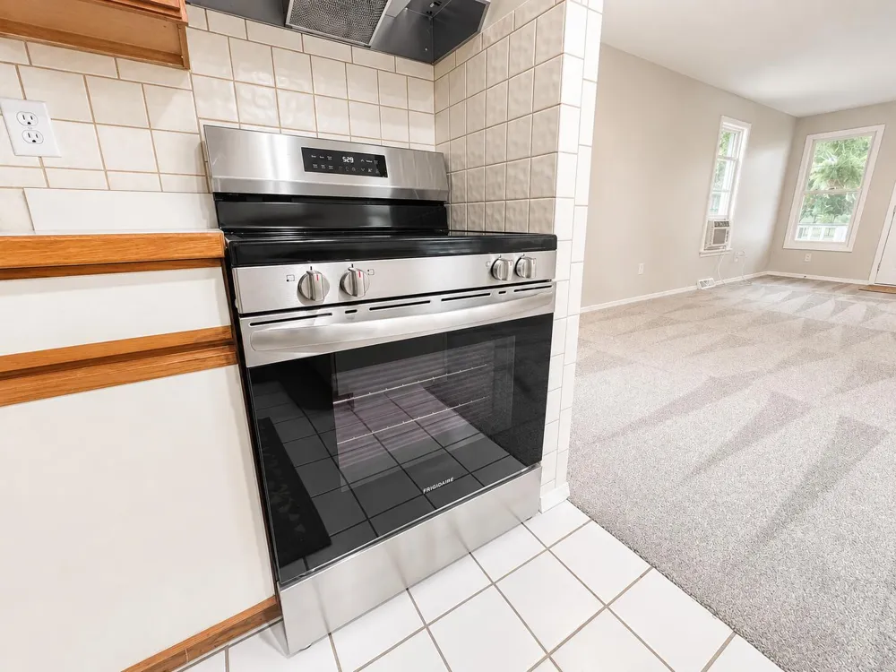 1926 Oakland Drive Kalamazoo City, MI 49008