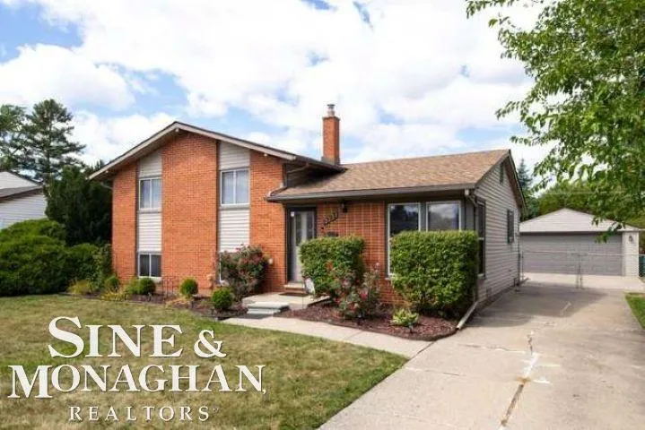 2331 Parliament Drive Sterling Heights City, MI 48310