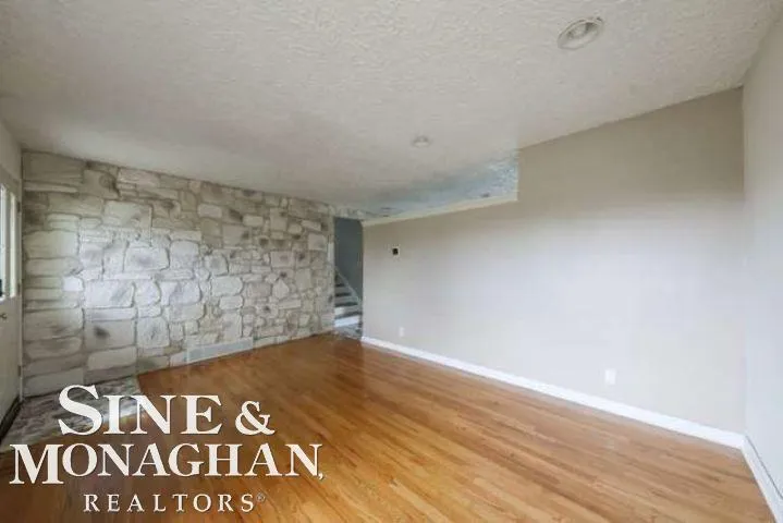 2331 Parliament Drive Sterling Heights City, MI 48310