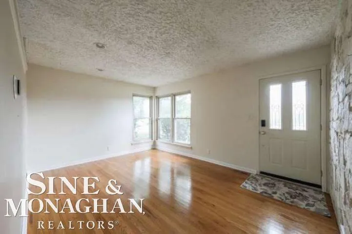 2331 Parliament Drive Sterling Heights City, MI 48310