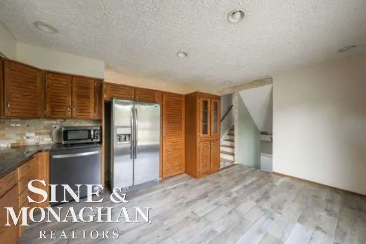 2331 Parliament Drive Sterling Heights City, MI 48310