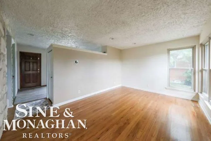 2331 Parliament Drive Sterling Heights City, MI 48310