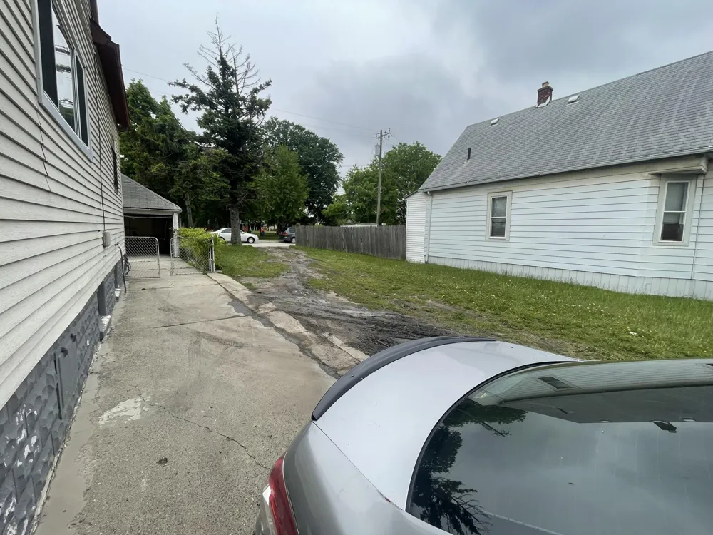 2954 Goodson Street Hamtramck City, MI 48212