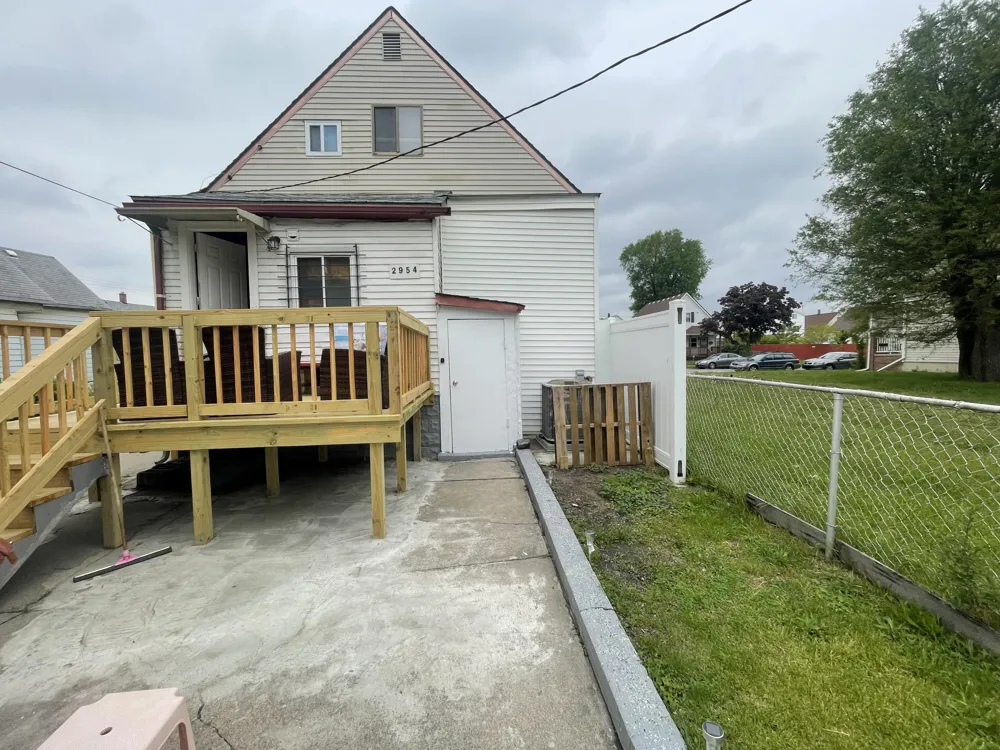 2954 Goodson Street Hamtramck City, MI 48212