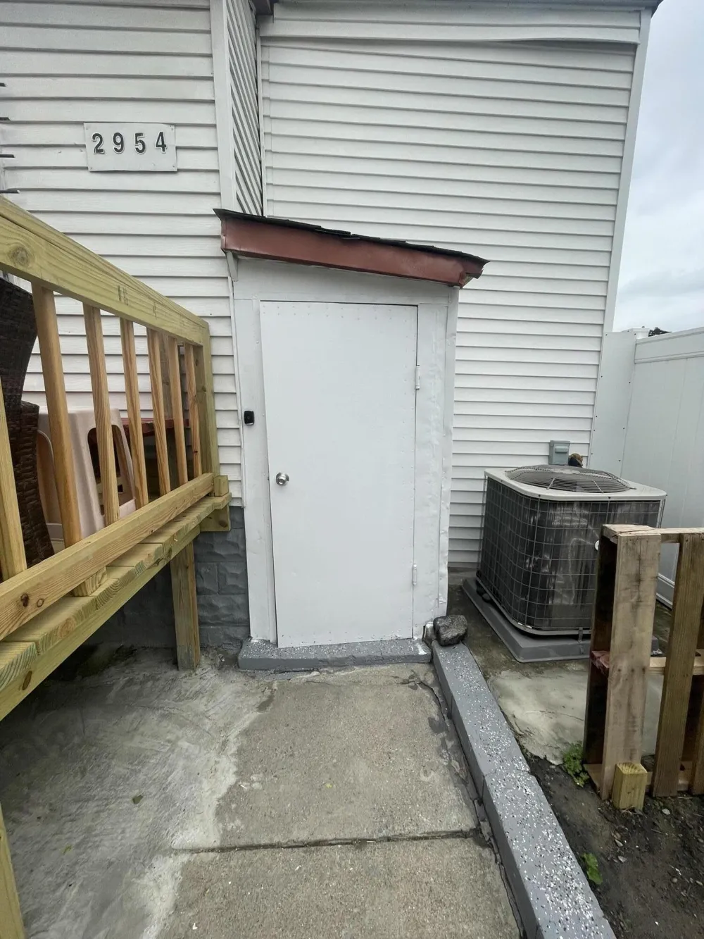2954 Goodson Street Hamtramck City, MI 48212