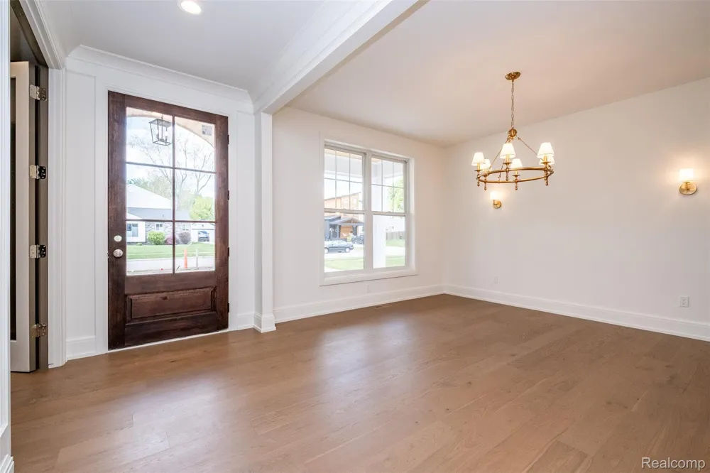 3800 Linwood Avenue Royal Oak City, MI 48073