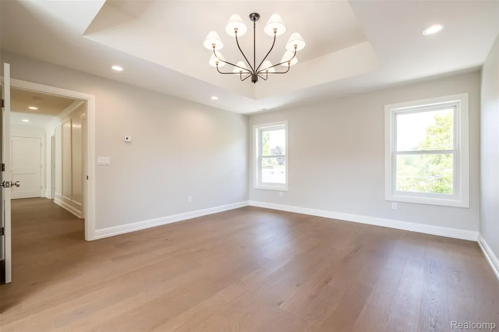 3800 Linwood Avenue Royal Oak City, MI 48073