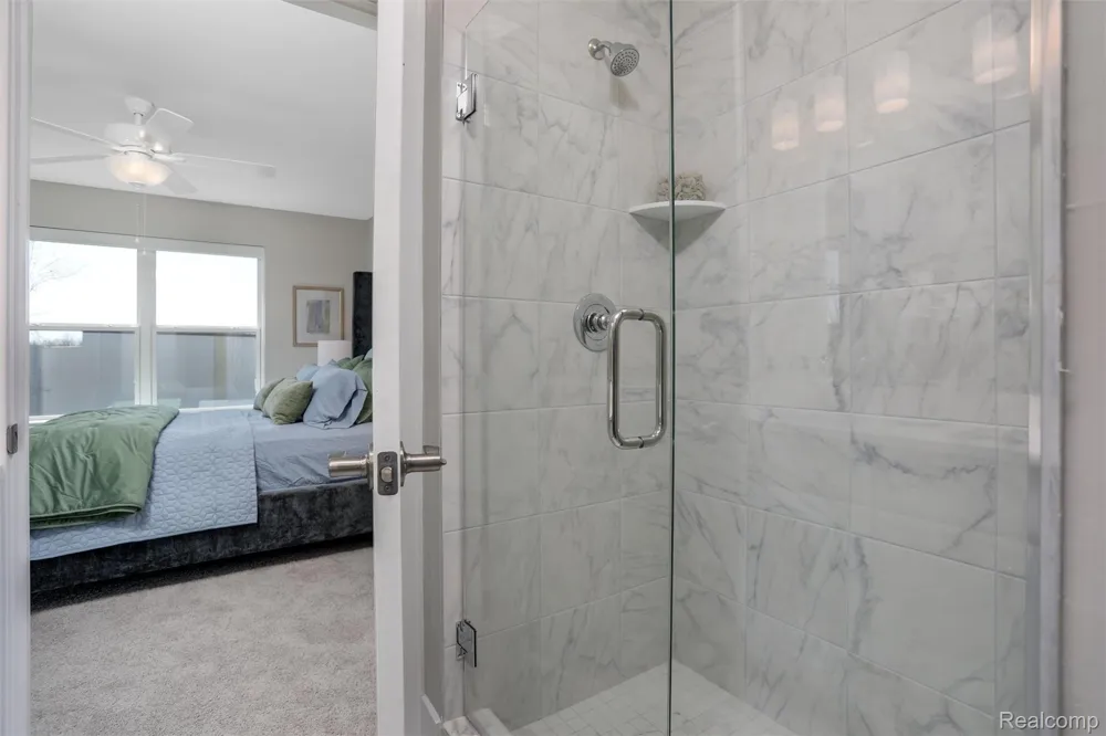 739 Canterbury Lane Troy City, MI 48085