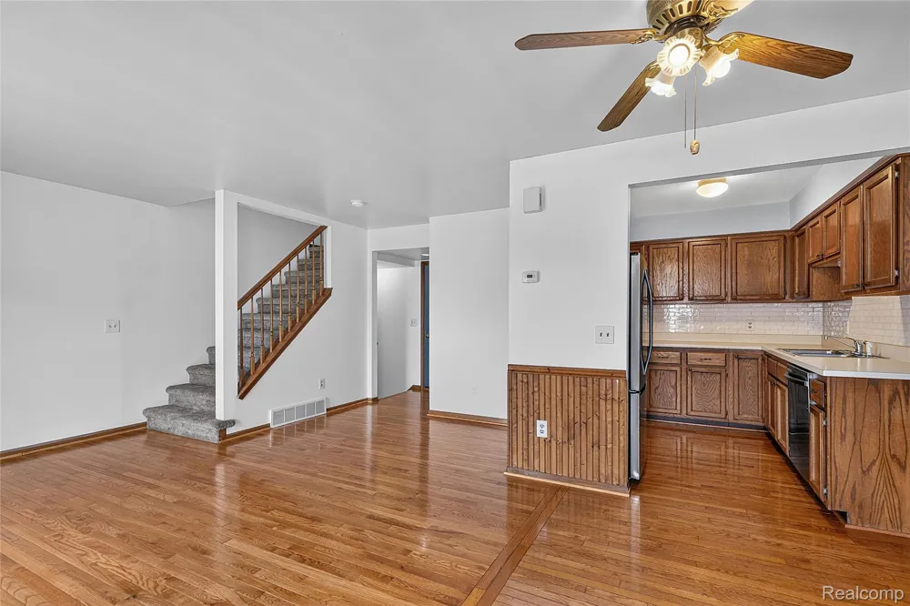 42015 Imperial Lane Clinton Charter Township, MI 48038
