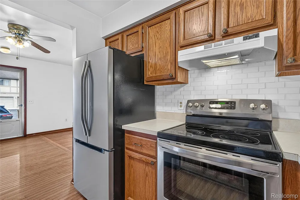 42015 Imperial Lane Clinton Charter Township, MI 48038