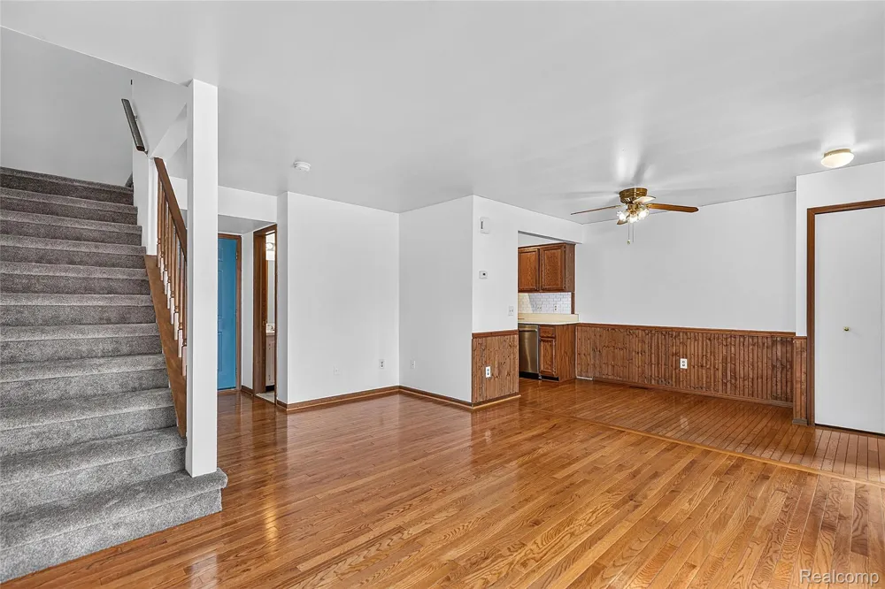 42015 Imperial Lane Clinton Charter Township, MI 48038