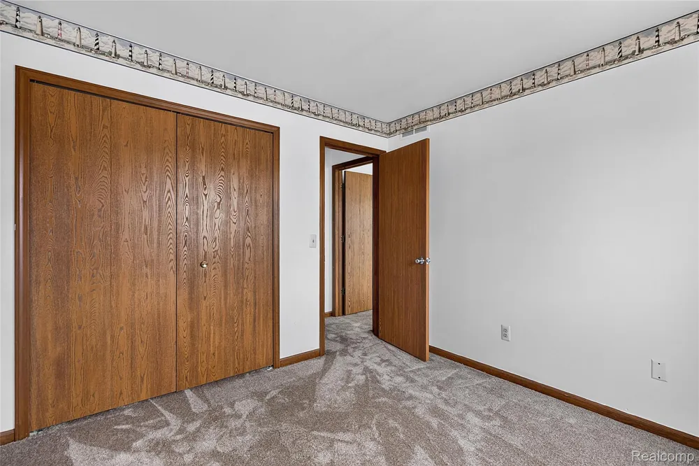 42015 Imperial Lane Clinton Charter Township, MI 48038