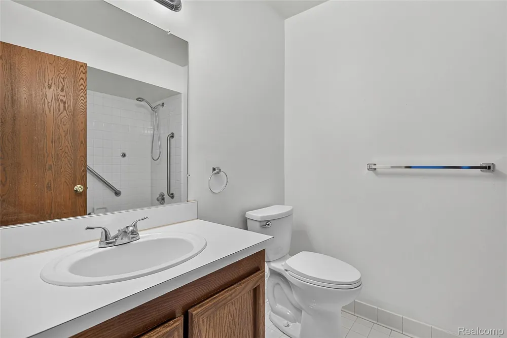 42015 Imperial Lane Clinton Charter Township, MI 48038