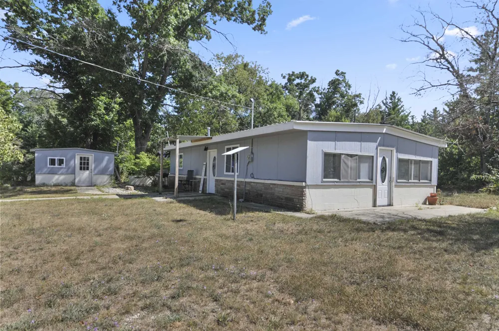 5447 76th Street Pleasant Plains Township, MI 49304