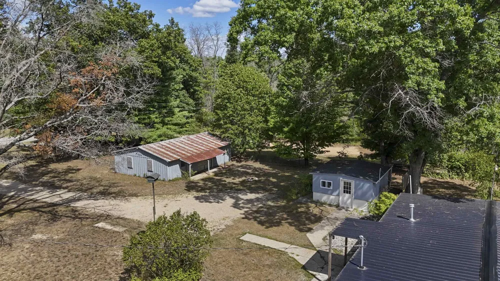 5447 76th Street Pleasant Plains Township, MI 49304