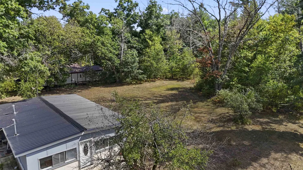 5447 76th Street Pleasant Plains Township, MI 49304