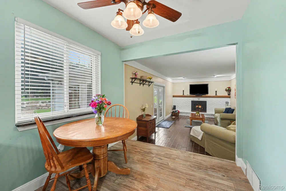 9490 Steephollow Drive White Lake Charter Township, MI 48386