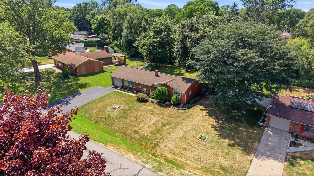 24029 Ripple Creek Novi City, MI 48375