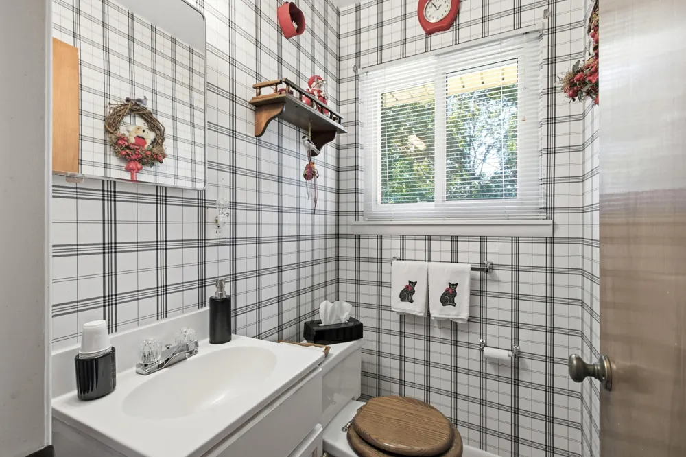 24029 Ripple Creek Novi City, MI 48375