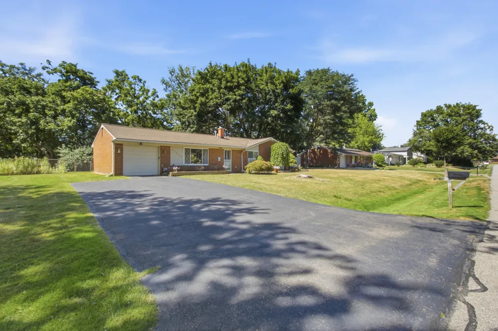 24029 Ripple Creek Novi City, MI 48375