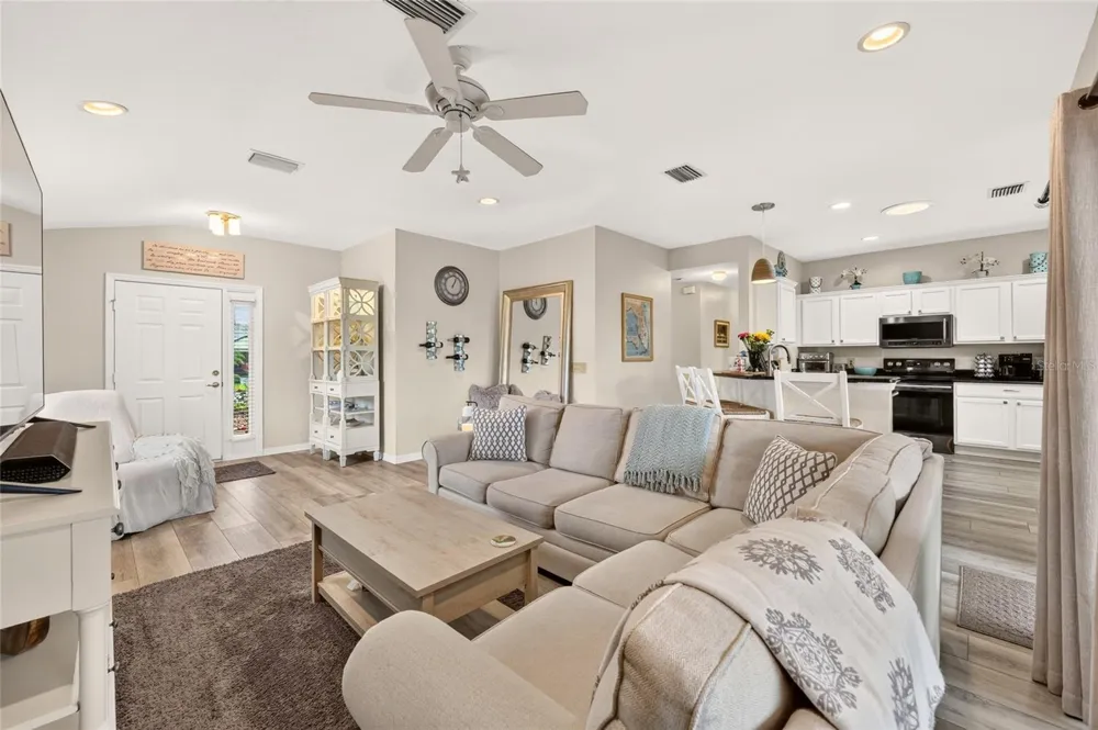 13806 SE 93RD AVENUE Summerfield, FL 34491