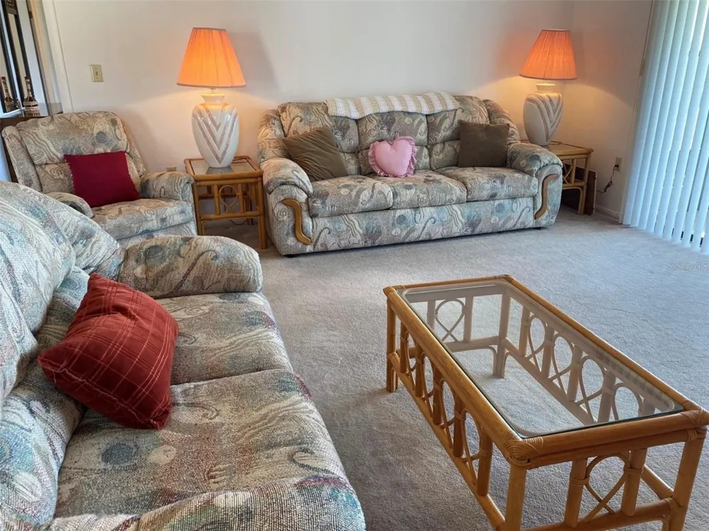 9940 EAGLES POINT CIRCLE #4 Port Richey, FL 34668