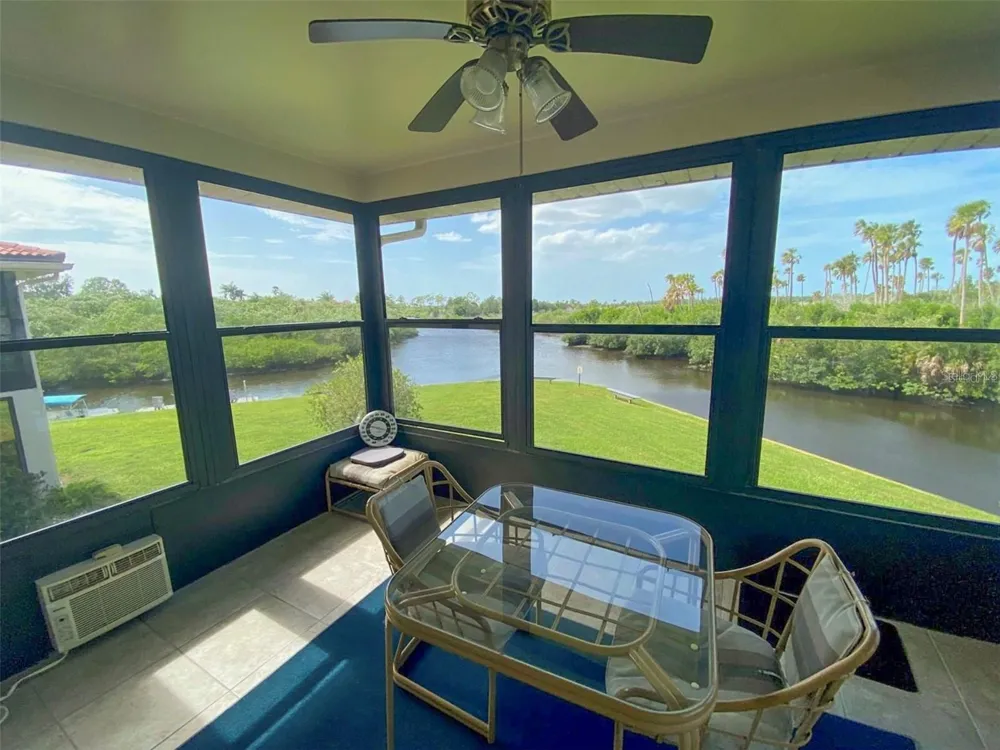 9940 EAGLES POINT CIRCLE #4 Port Richey, FL 34668