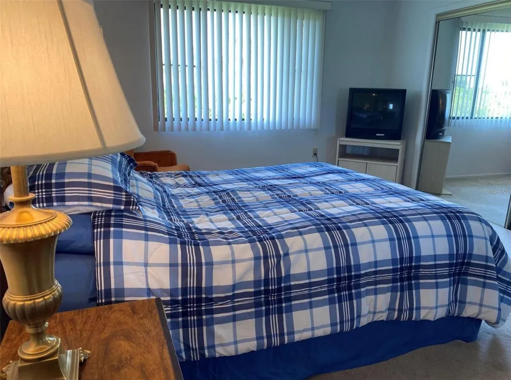 9940 EAGLES POINT CIRCLE #4 Port Richey, FL 34668