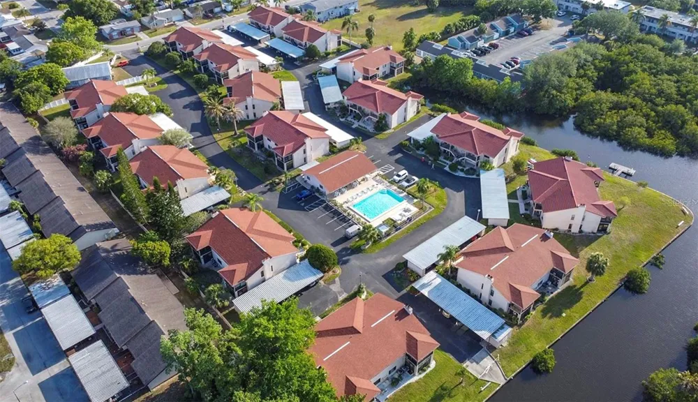 9940 EAGLES POINT CIRCLE #4 Port Richey, FL 34668