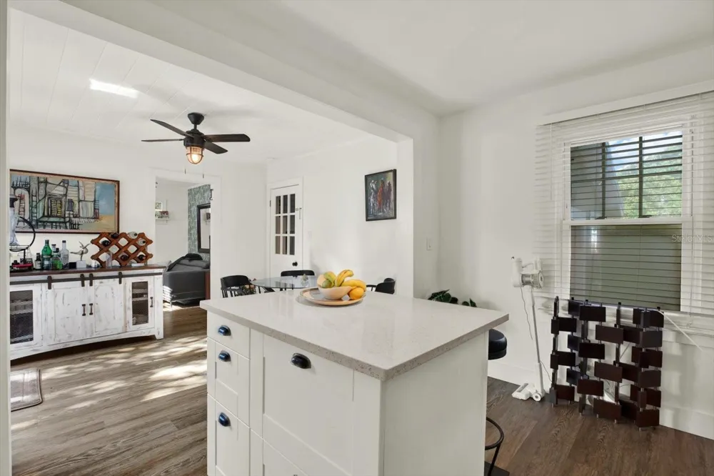 3305 10TH AVENUE St Petersburg, FL 33713