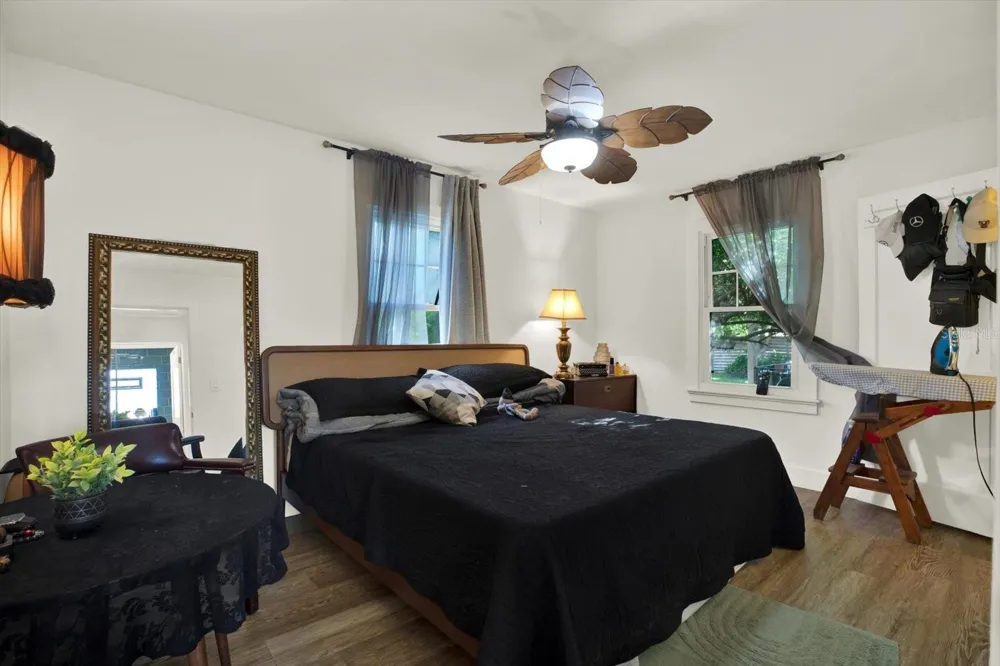 3305 10TH AVENUE St Petersburg, FL 33713
