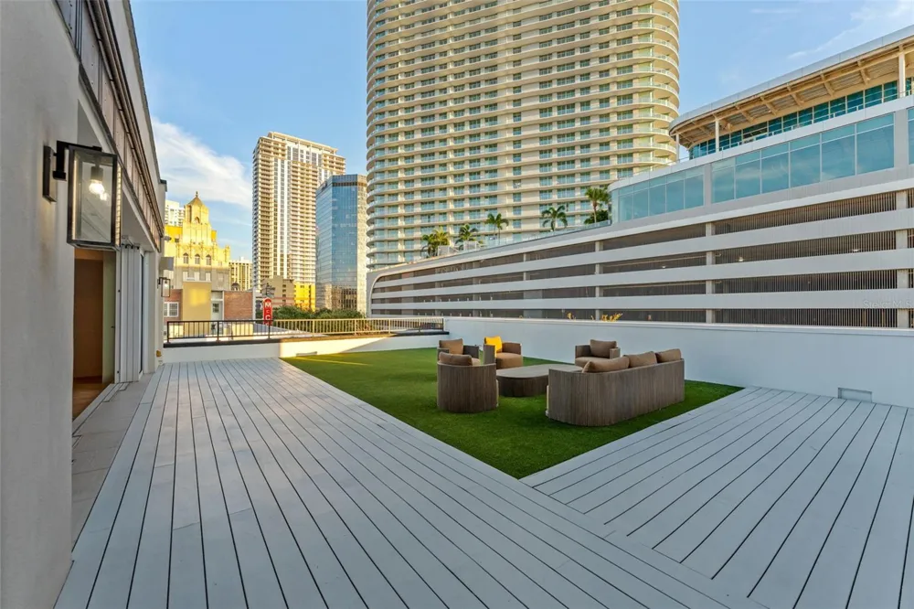 465 CENTRAL AVENUE #301 St Petersburg, FL 33701