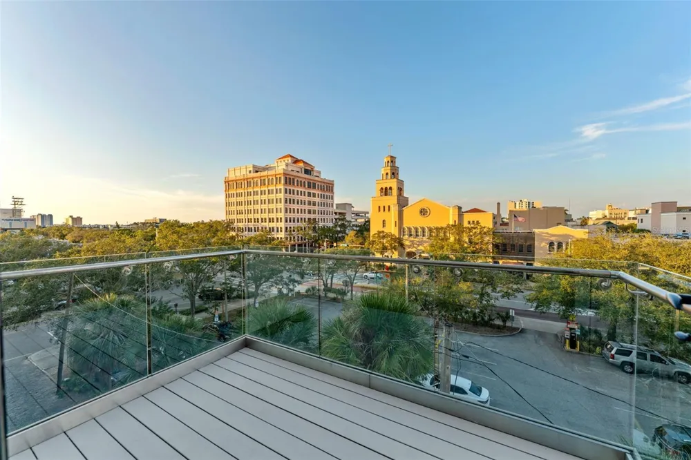 465 CENTRAL AVENUE #301 St Petersburg, FL 33701