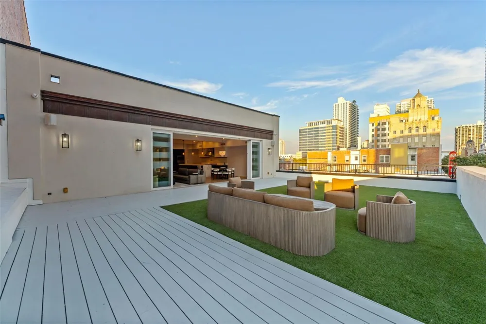 465 CENTRAL AVENUE #301 St Petersburg, FL 33701