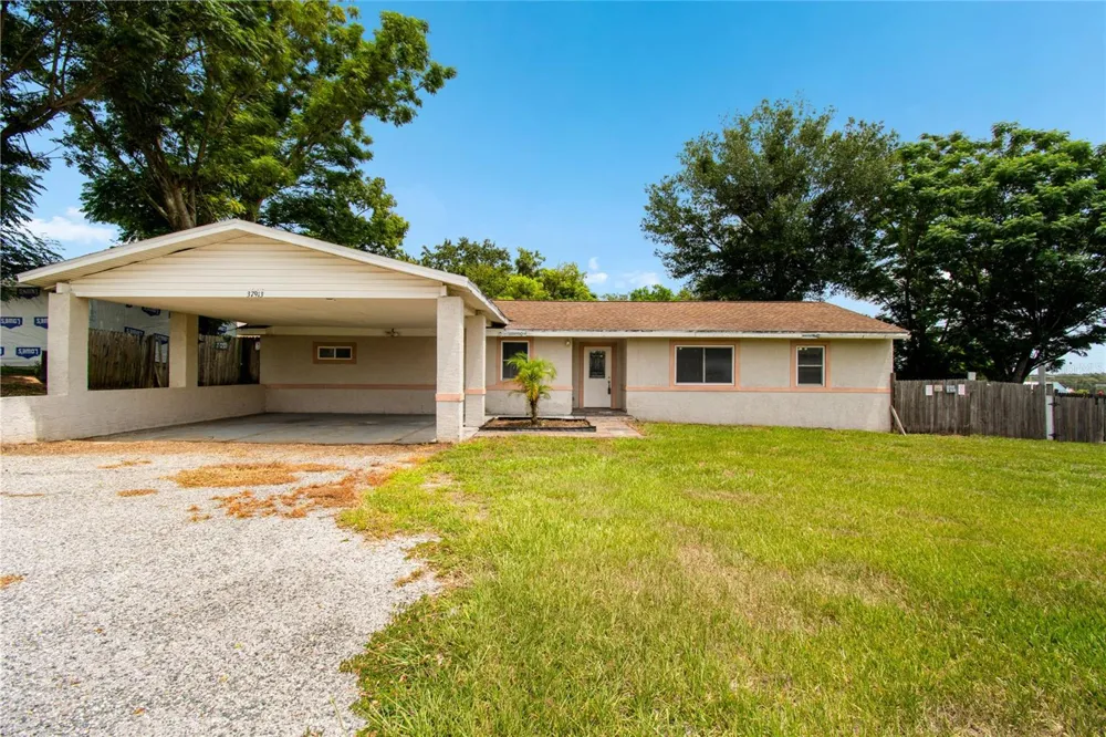 37913 WICKLOW AVENUE Zephyrhills, FL 33541