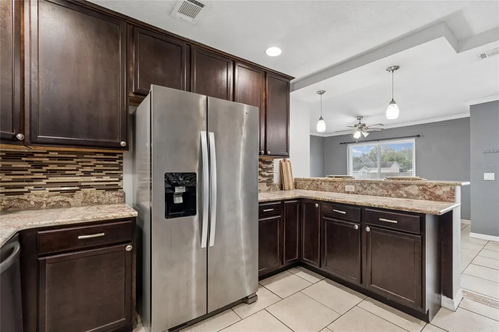37913 WICKLOW AVENUE Zephyrhills, FL 33541