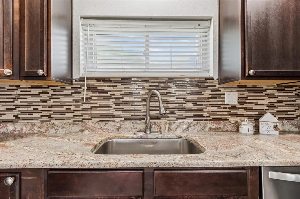 37913 WICKLOW AVENUE Zephyrhills, FL 33541