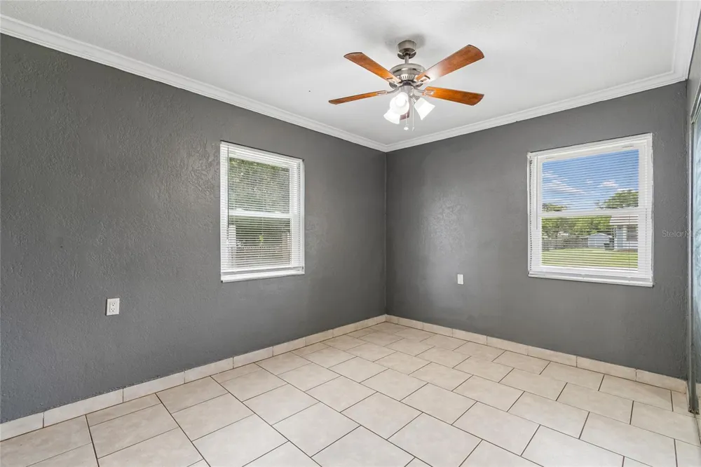 37913 WICKLOW AVENUE Zephyrhills, FL 33541