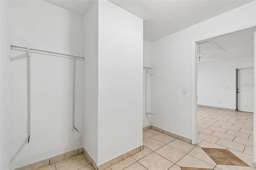 37913 WICKLOW AVENUE Zephyrhills, FL 33541