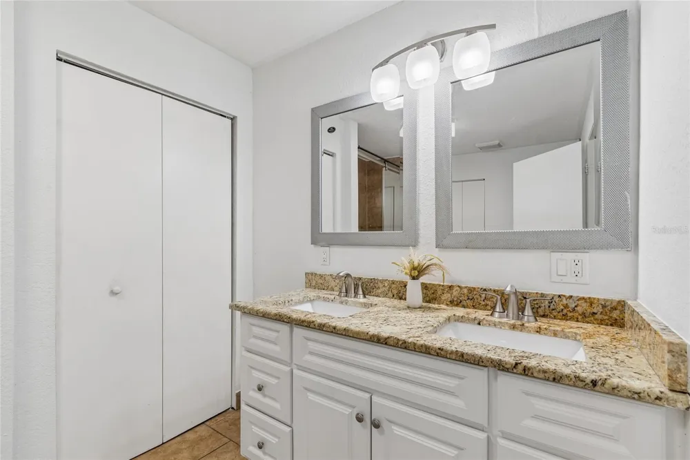 37913 WICKLOW AVENUE Zephyrhills, FL 33541