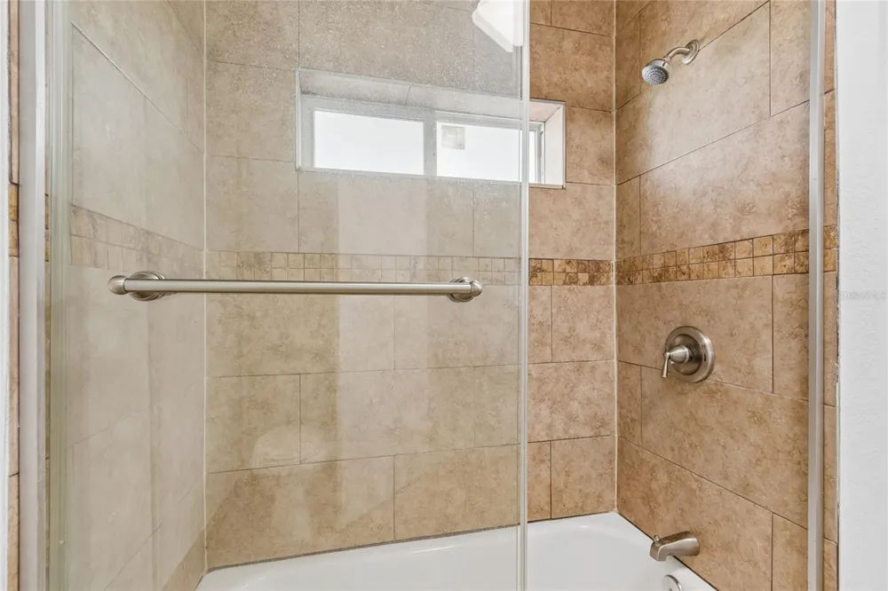 37913 WICKLOW AVENUE Zephyrhills, FL 33541