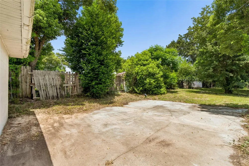 37913 WICKLOW AVENUE Zephyrhills, FL 33541