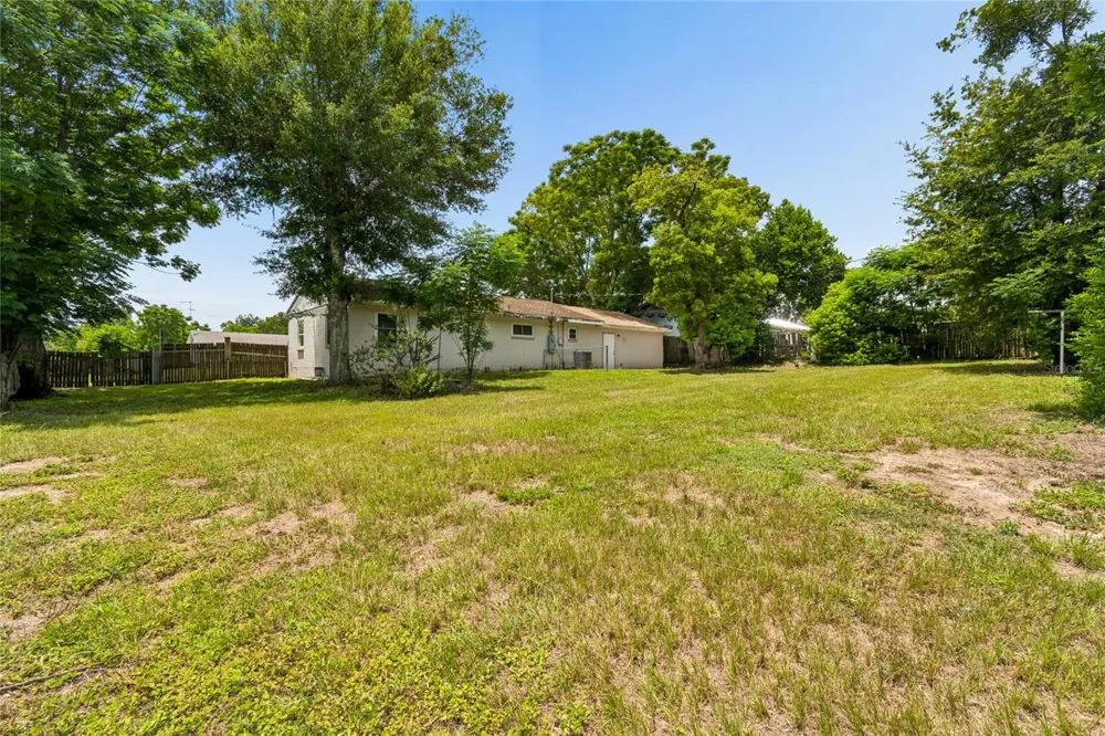 37913 WICKLOW AVENUE Zephyrhills, FL 33541